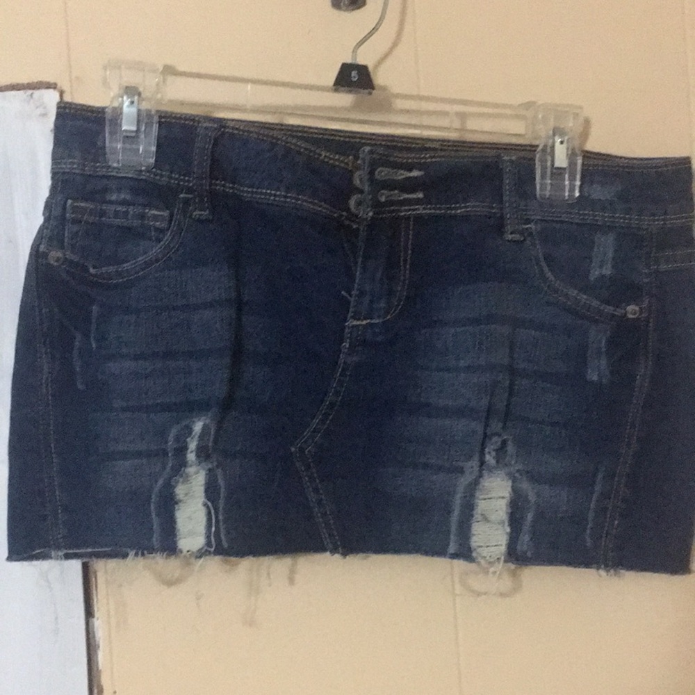 Rue 21 ripped denim mini skirt